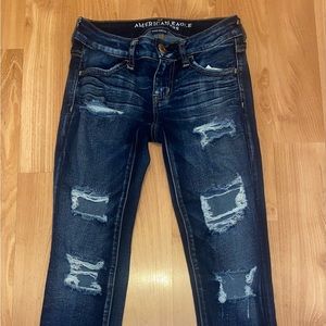 American Eagle jeans size 0 super stretch. Distressed